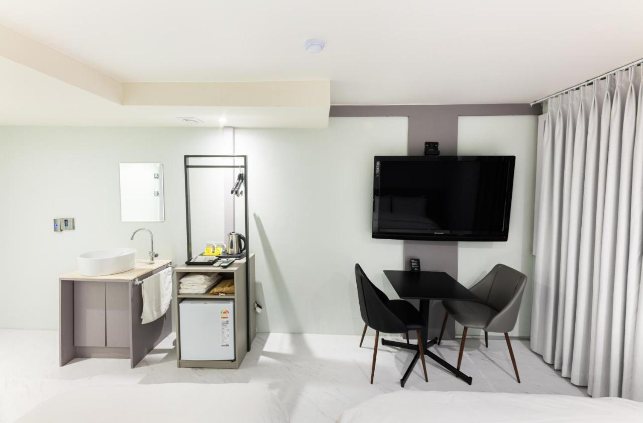 Hotel Lenith Seomyeon Busan Buitenkant foto