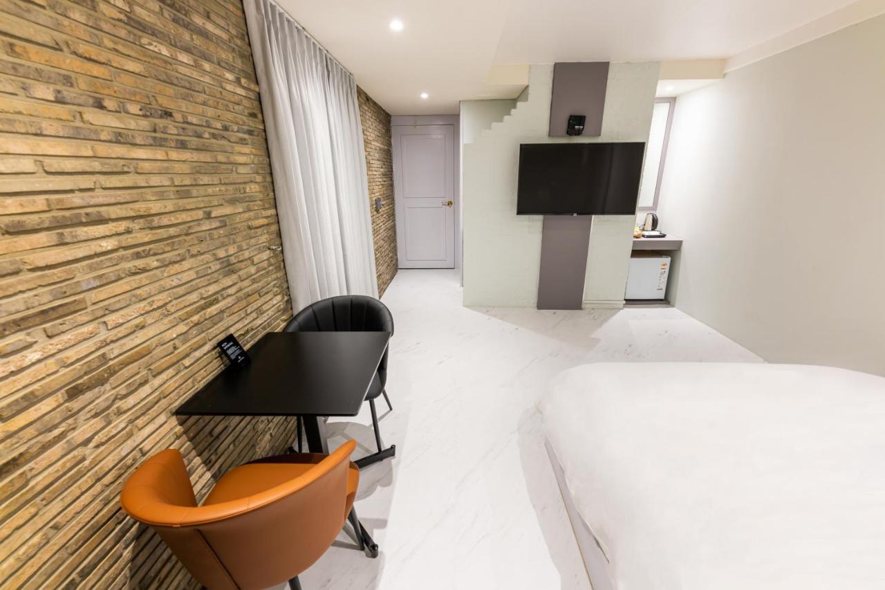 Hotel Lenith Seomyeon Busan Buitenkant foto