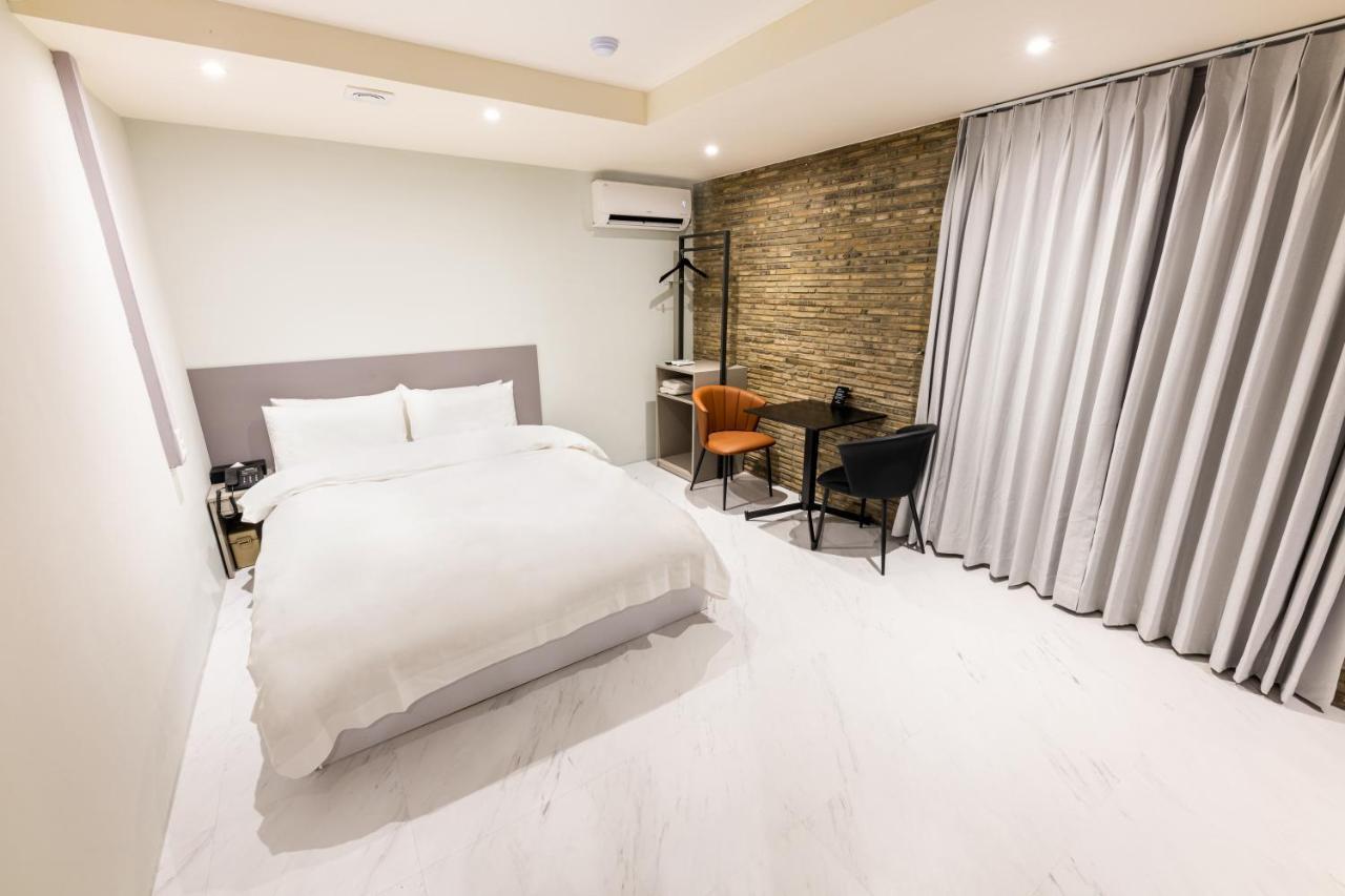 Hotel Lenith Seomyeon Busan Buitenkant foto